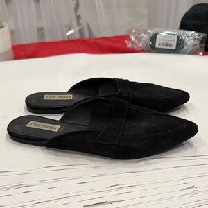 Steve Madden Black Suede Pointed Toe Mule Flats